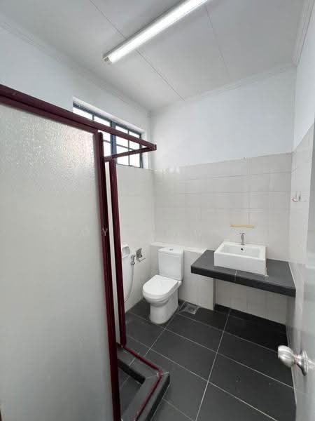 2.5-storey Terraced House for Sale in Bandar Sri Damansara (Selangor) - Coyee Wong - Bathroom - PropertyGuru.com.my