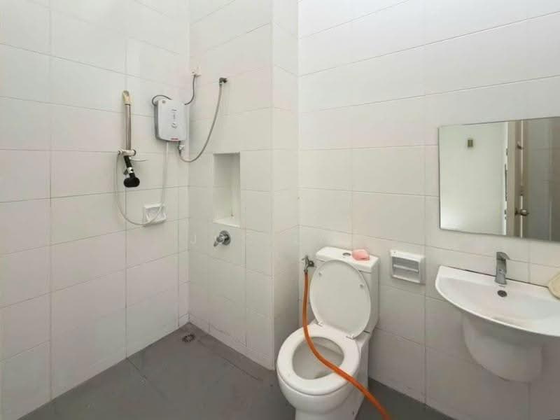Terraced House for Sale in Johor Bahru (Johor) - Jocelyn Onn - Bathroom - PropertyGuru.com.my