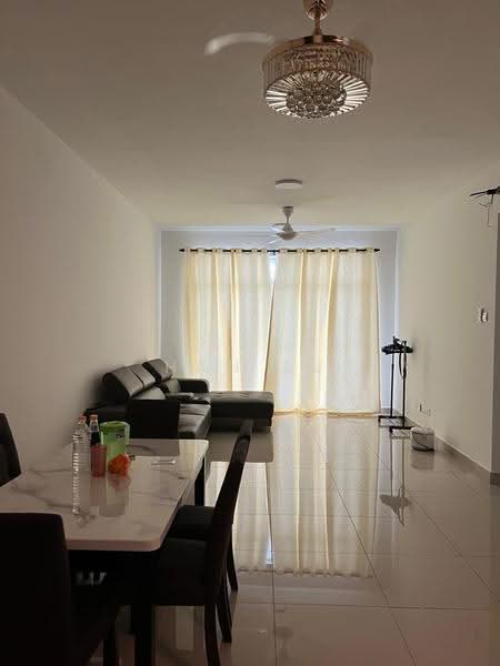 Kediaman Servis untuk Disewa di Twin Danga Residence - Han Lu Yung - Living Room - PropertyGuru.com.my