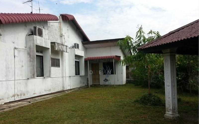 Rumah Berkembar untuk Dijual di Taman Bahagia (Senai) - Iden Tan - Exterior - PropertyGuru.com.my