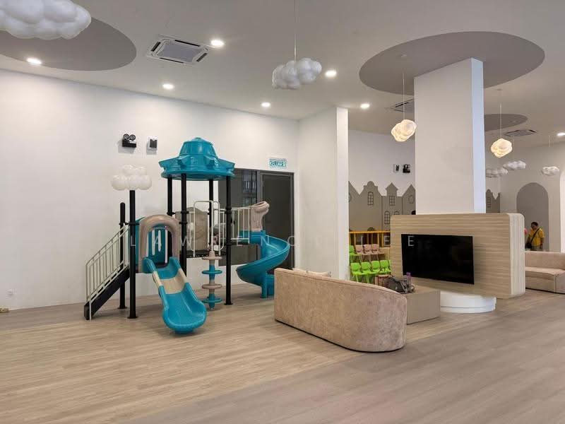 Kediaman Servis untuk Disewa di Renna Residence @ The NorthBank - Lawrence Lee - Indoor play area - PropertyGuru.com.my