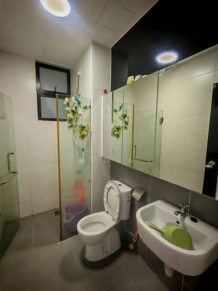 Kediaman Servis untuk Disewa di The Platino Serviced Apartment - Lydia Wee - Bathroom - PropertyGuru.com.my