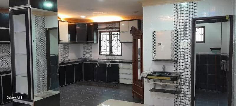 3-storey Terraced House for Sale in Kajang (Selangor) - Andy Wong - Kitchen - PropertyGuru.com.my