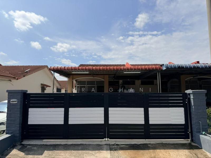 Rumah Teres 1-Tingkat untuk Dijual di Sungai Petani (Kedah) - Azura Ghani - Exterior - PropertyGuru.com.my