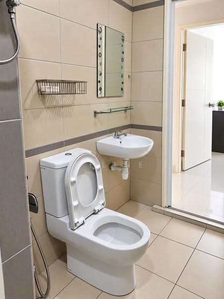 Kondominium untuk Disewa di The Z Residence - Celine Shoo - Bathroom - PropertyGuru.com.my