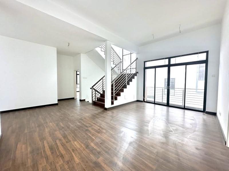 Rumah Berkembar untuk Dijual di Taman Desa Tebrau (Tebrau) - Karl Lim - Living Room - PropertyGuru.com.my