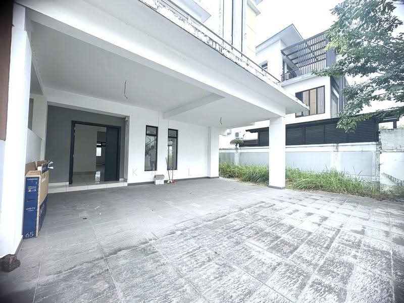 Rumah Berkembar untuk Dijual di Taman Desa Tebrau (Tebrau) - Karl Lim - Exterior - PropertyGuru.com.my