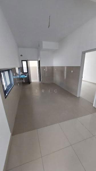 Rumah Teres 2-Tingkat untuk Dijual di Elmina (Shah Alam) - Eric Soe - Kitchen - PropertyGuru.com.my