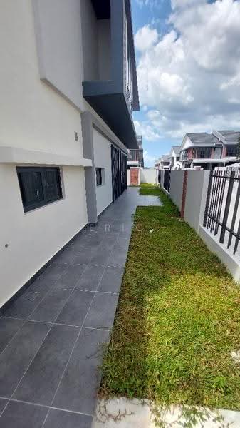 Rumah Teres 2-Tingkat untuk Dijual di Elmina (Shah Alam) - Eric Soe - Exterior - PropertyGuru.com.my