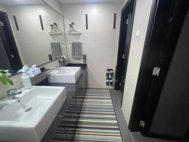 Shop / Office untuk Dijual di Taman Overseas Union (Taman Oug) (Jalan Klang Lama (Old Klang Road)) - Veo Leong - Bathroom - PropertyGuru.com.my