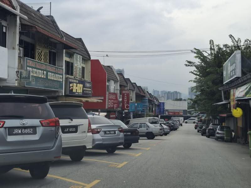 Shop for Rent in Taman Bukit Maluri (Kepong) - FC Wong - Exterior - PropertyGuru.com.my