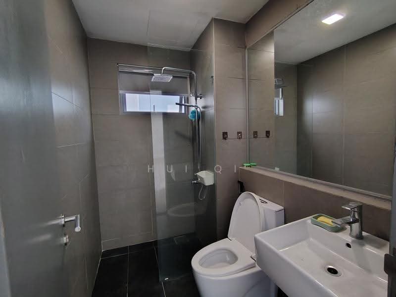 Condominium for Rent at Lakefront Residence - Hui Qi - Bathroom - PropertyGuru.com.my