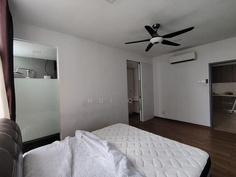 Condominium for Rent at Lakefront Residence - Hui Qi - Bedroom - PropertyGuru.com.my