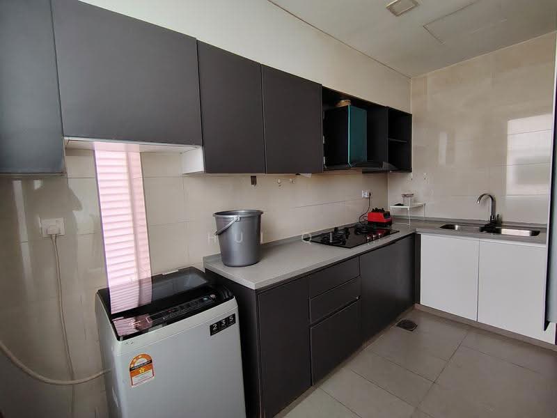 Condominium for Rent at Lakefront Residence - Hui Qi - Kitchen - PropertyGuru.com.my