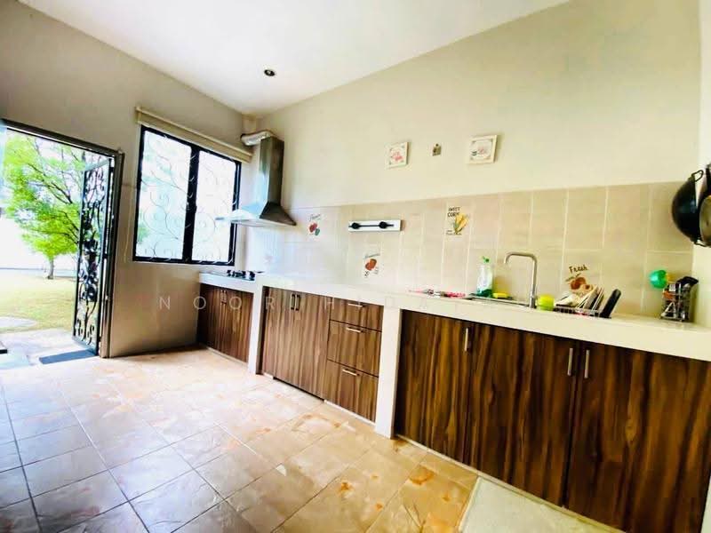Rumah Berkembar untuk Dijual di Taman Nusa Intan (Senawang) - Noor Hidayah Mohamad Noor - Kitchen - PropertyGuru.com.my