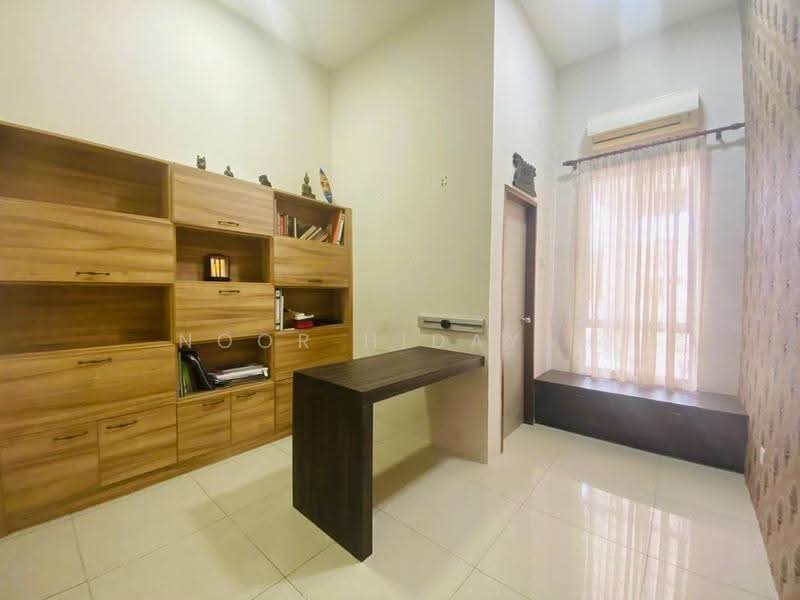 Rumah Berkembar untuk Dijual di Taman Nusa Intan (Senawang) - Noor Hidayah Mohamad Noor - Study - PropertyGuru.com.my