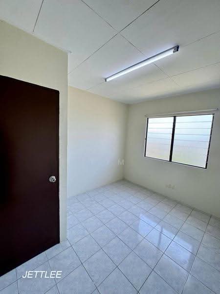 Apartment for Sale at Pangsapuri Pendamar B - Tom Lee - Interior - PropertyGuru.com.my