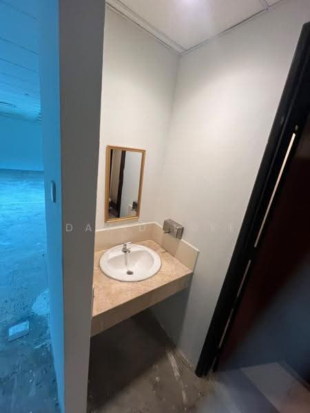 Office for Rent in Ampang (Kuala Lumpur) - David Loke - Bathroom - PropertyGuru.com.my