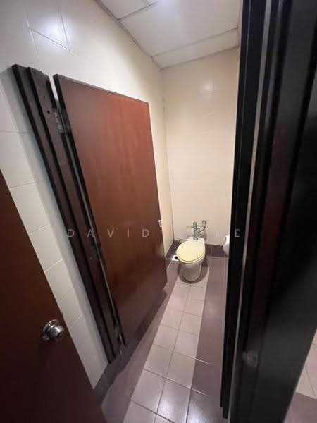 Office for Rent in Ampang (Kuala Lumpur) - David Loke - Bathroom - PropertyGuru.com.my