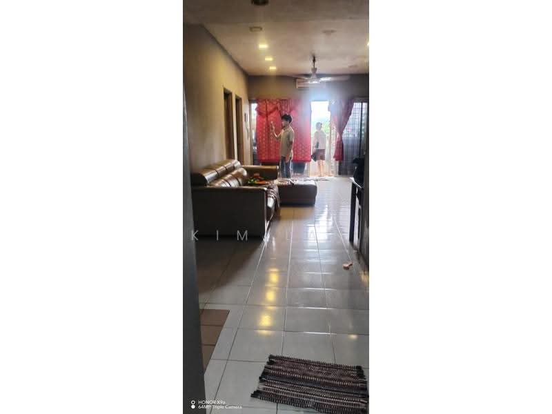 Shop for Sale in Puchong (Selangor) - Kim Lan Liw - Living Room - PropertyGuru.com.my