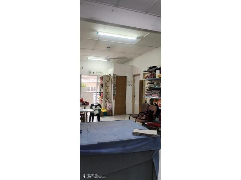 Shop for Sale in Puchong (Selangor) - Kim Lan Liw - Interior - PropertyGuru.com.my