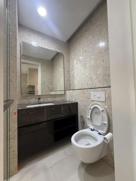 Service Residence for Rent at Pavilion Damansara Heights, Windsor Suites - Sarah Tan - Bathroom - PropertyGuru.com.my