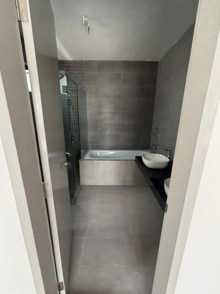 Rumah Berkembar untuk Dijual di Ampang (Selangor) - YK. Ho - Bathroom - PropertyGuru.com.my