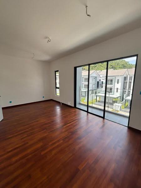 Rumah Berkembar untuk Dijual di Ampang (Selangor) - YK. Ho - Living Room - PropertyGuru.com.my