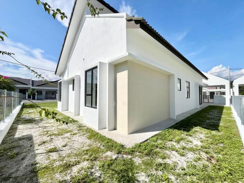 Bungalow House untuk Dijual di Tapah (Perak) - Mr Chee - Exterior - PropertyGuru.com.my