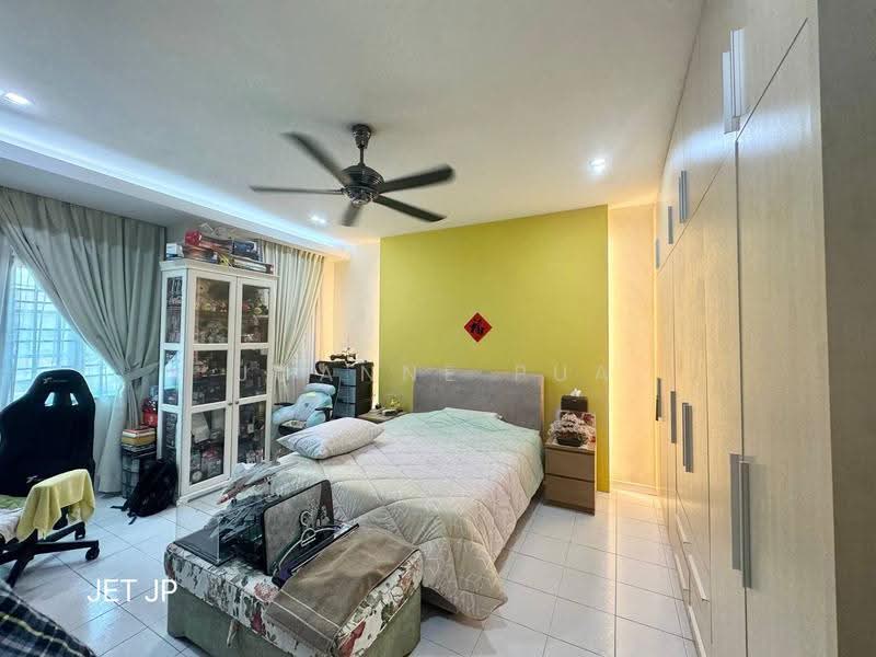 2-storey Terraced House for Sale in Bandar Bukit Tinggi 2 (Klang) - Joanne Pua - Bedroom - PropertyGuru.com.my