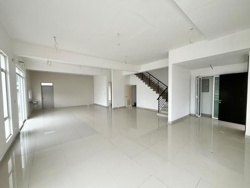 Semi-Detached House for Sale in Rawang (Selangor) - Tiffany Yang - Living Room - PropertyGuru.com.my