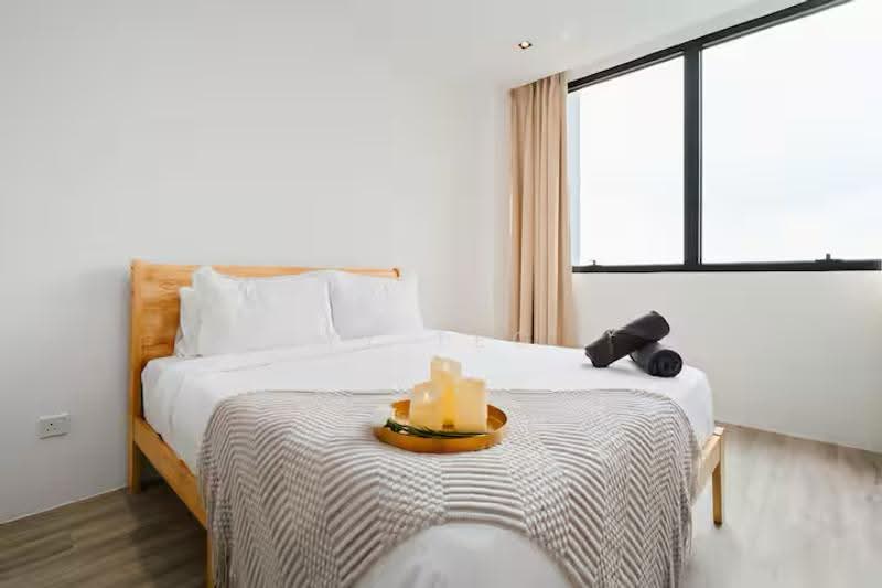 Kediaman Servis untuk Dijual di The Clio 2 Residences - YY Teo - Bedroom - PropertyGuru.com.my