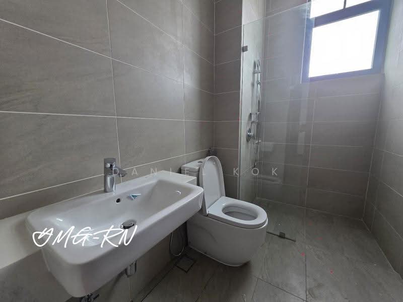 Bungalow House for Sale in Setia Eco Park (Setia Alam) - Daniel Kok - Bathroom - PropertyGuru.com.my