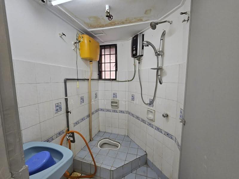 Apartment for Sale at Sri Cempaka (Puchong Jaya) - Alan Chan - Bathroom - PropertyGuru.com.my