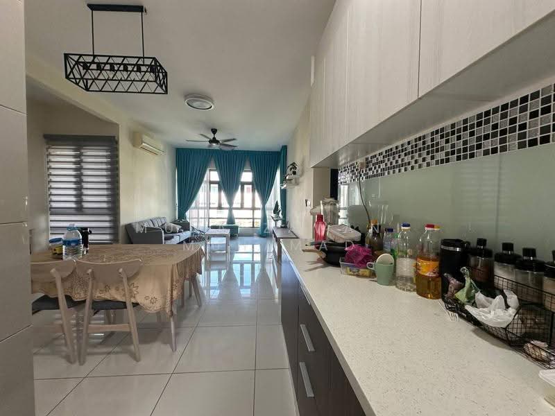 Kondominium untuk Dijual di Aura Residence - Muna Zawani Muhamad - Living Room - PropertyGuru.com.my