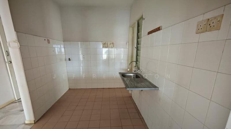 Apartment for Sale at Vista Wira 1 & 2 - Jeffrey Hoon - Kitchen - PropertyGuru.com.my