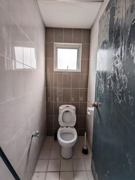 Shop / Office untuk Disewa di Shah Alam (Selangor) - Jack Khor Phor Jiing - Bathroom - PropertyGuru.com.my
