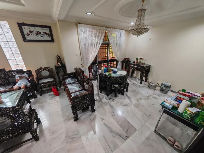 Rumah Berkembar untuk Dijual di Jalan Klang Lama (Old Klang Road) (Kuala Lumpur) - Bobo Lee - Living Room - PropertyGuru.com.my