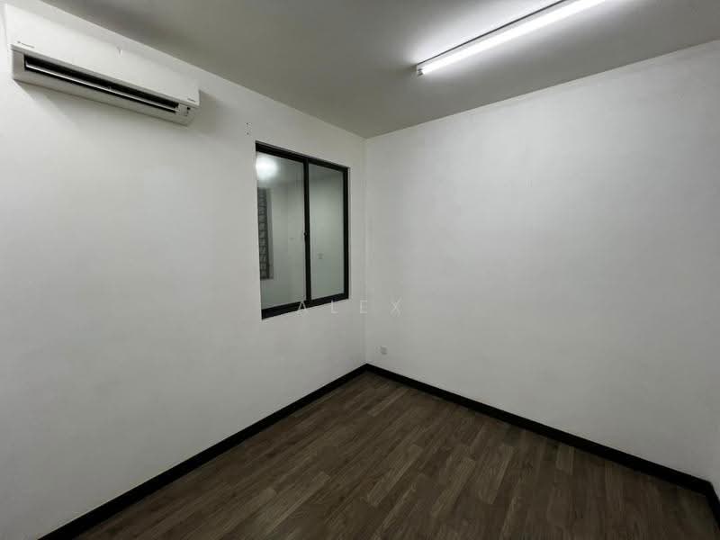 Service Residence for Sale at Service Residence @ Landmark Residence 2 - Alex Yap - Interior - PropertyGuru.com.my
