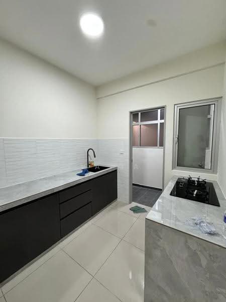 Pangsapuri untuk Disewa di Residensi Laman Sari - Eva Yap - Kitchen - PropertyGuru.com.my