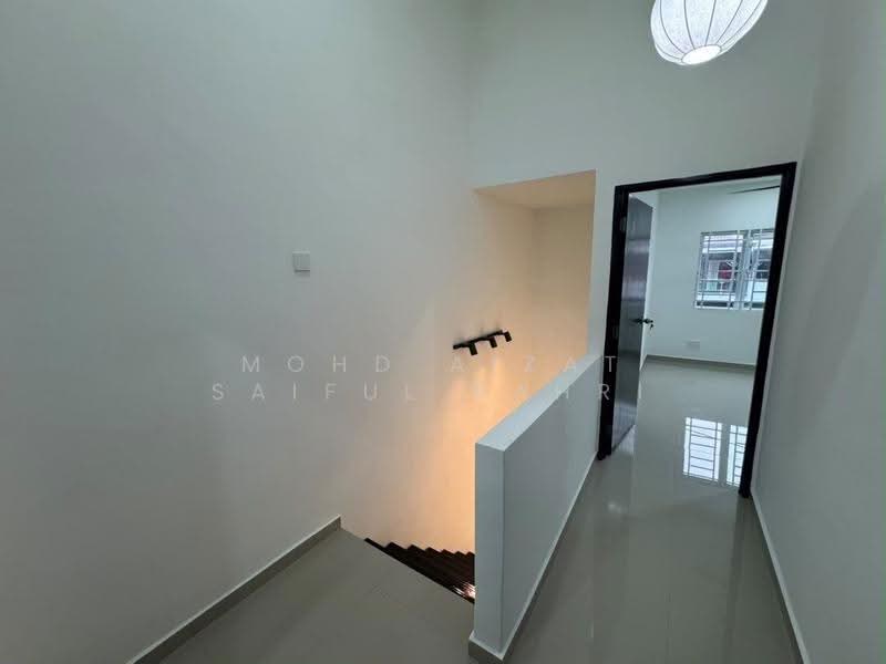 2-storey Terraced House for Sale in Taman Sri Muda (Shah Alam) - Mohd Aizat Saiful Bahri - Corridor - PropertyGuru.com.my