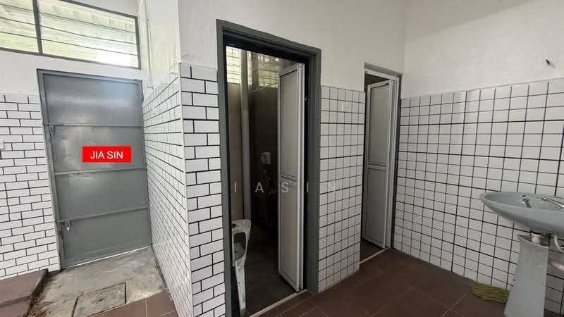 Shop for Rent in Raja Uda (Butterworth) - Jiasin Yap - Bathroom - PropertyGuru.com.my