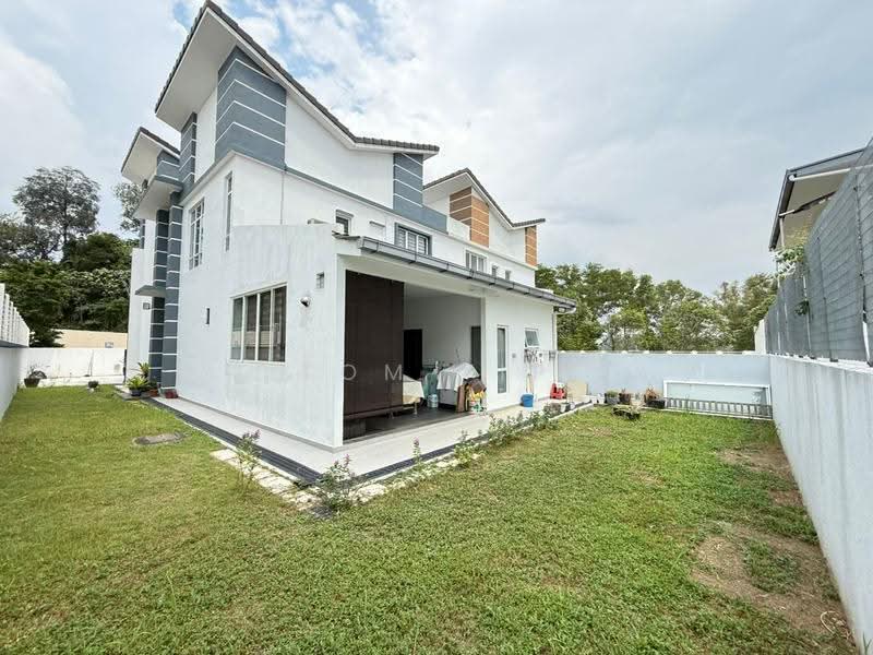 Rumah Berkembar untuk Dijual di Seksyen U10 (Shah Alam) - Tom Yip - Exterior - PropertyGuru.com.my