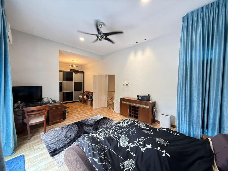 Rumah Berkembar untuk Dijual di Seksyen U10 (Shah Alam) - Tom Yip - Bedroom - PropertyGuru.com.my