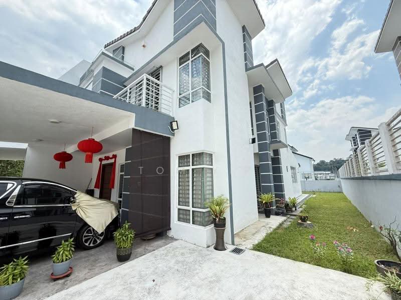 Rumah Berkembar untuk Dijual di Seksyen U10 (Shah Alam) - Tom Yip - Exterior - PropertyGuru.com.my