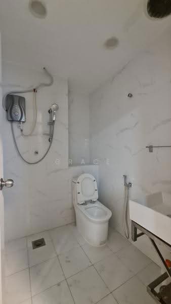 Kondominium untuk Disewa di Bayu Angkasa - Grace Tham - Bathroom - PropertyGuru.com.my