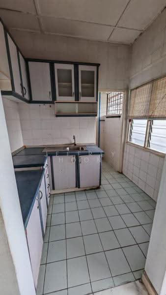 Apartment for Sale at Vista Wira 1 & 2 - Jeffrey Hoon - Kitchen - PropertyGuru.com.my