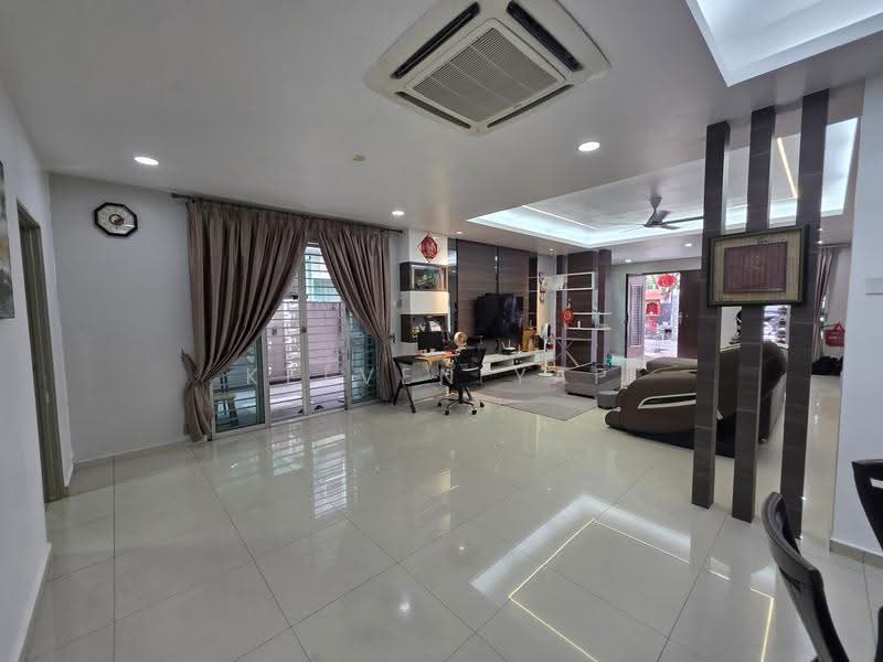 Semi-Detached House for Sale in Klang (Selangor) - Kelven Yap - Living Room - PropertyGuru.com.my