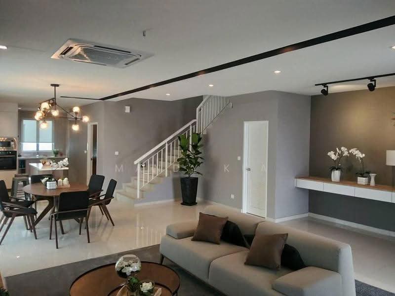Rumah Teres 2-Tingkat untuk Dijual di Nilai (Negeri Sembilan) - Mandy Kua - Living Room - PropertyGuru.com.my