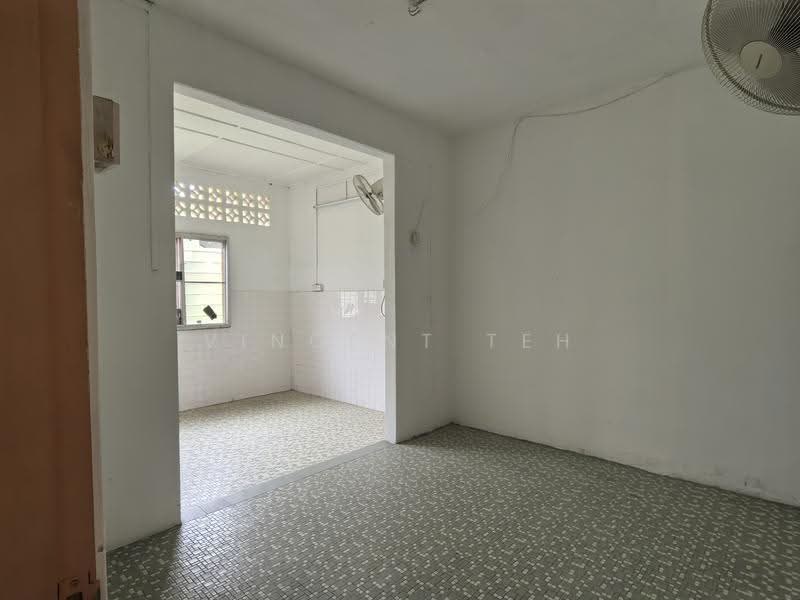 2-storey Terraced House for Sale in Taman Kesidang Seksyen 2 (Melaka City) - Vincent Teh - Interior - PropertyGuru.com.my
